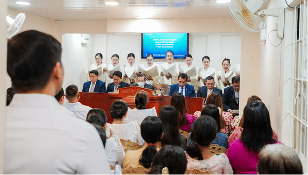 Church officers from Seoul enhance communication skills via webinar