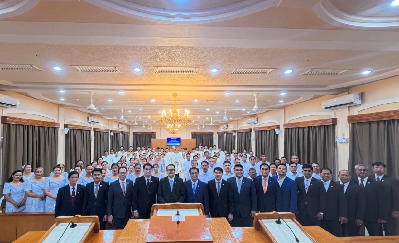 Church officers from Seoul enhance communication skills via webinar