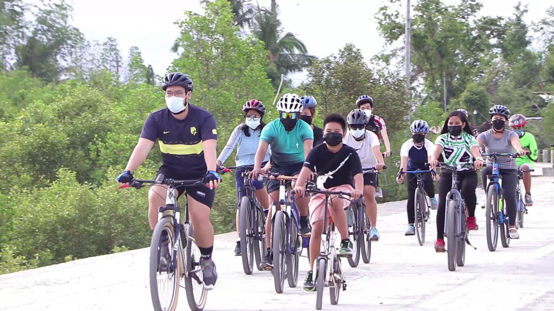 Biking, jogging foster closer ties among brethren from congregations in Kabankalan City