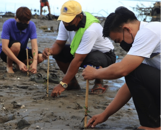 Dancalan Congregation conducts mangrove reforestation activity