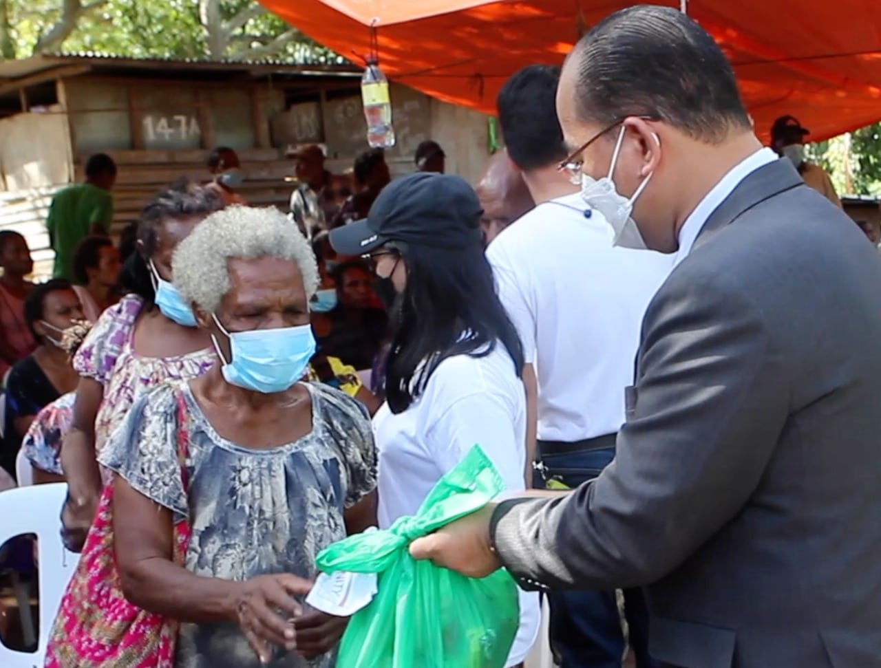 Port Moresby Congregation holds Aid to Humanity for Kipo residents