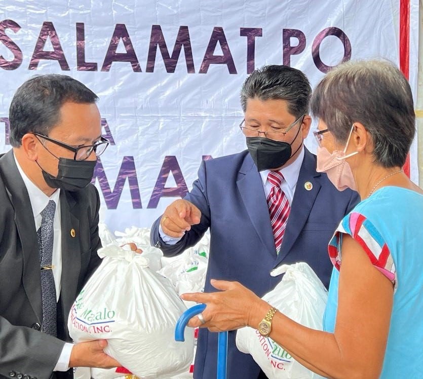Two Western Visayas districts hold Aid to Humanity