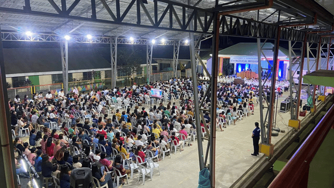 Balanga, Pilar congregations combine efforts for an evangelical mission