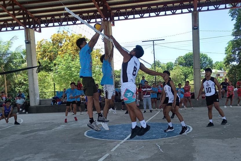 Young sports enthusiasts in Batac City District meet in Unity Games
