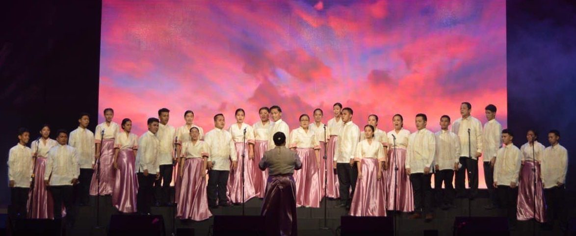 Thousands attend musical evangelical mission in Manila