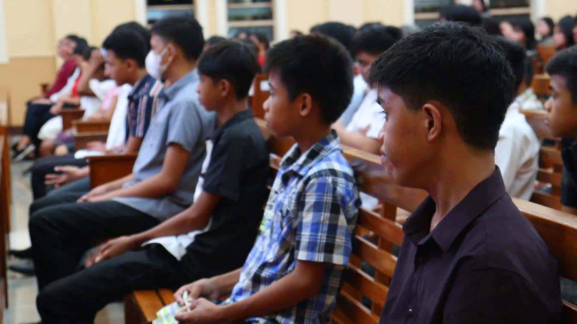 Youth in Naga City, Camarines Sur lead evangelical missions