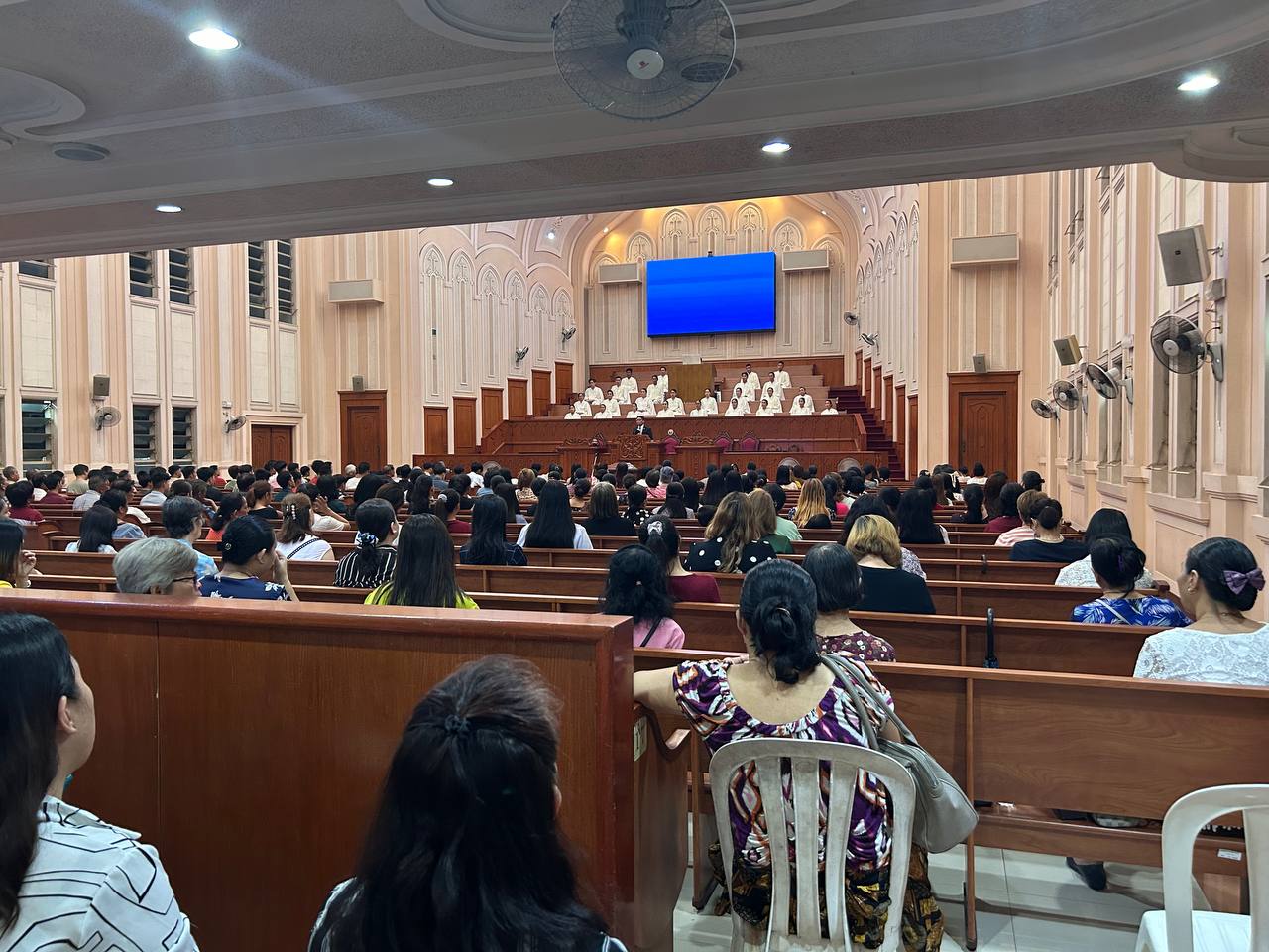 6 local congregations in Makati conduct evangelical missions
