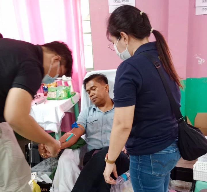 Proprietarios Congregation shows compassion via blood donation
