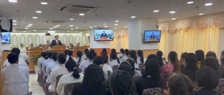 New members in HK receive baptism