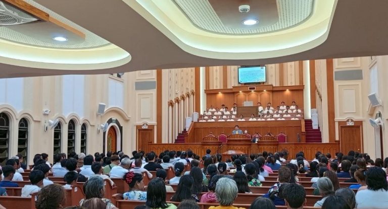 Hundreds of guests attend evangelical mission of Sinalhan Congregation