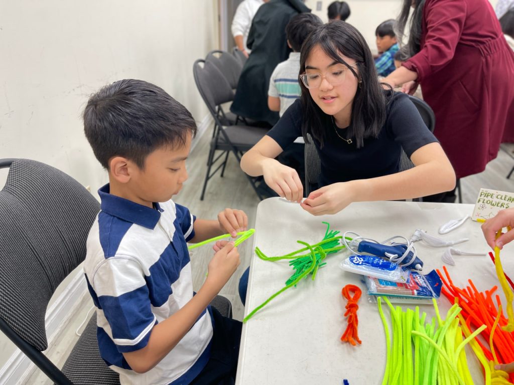 Markham taps into children’s creativity thru arts & crafts