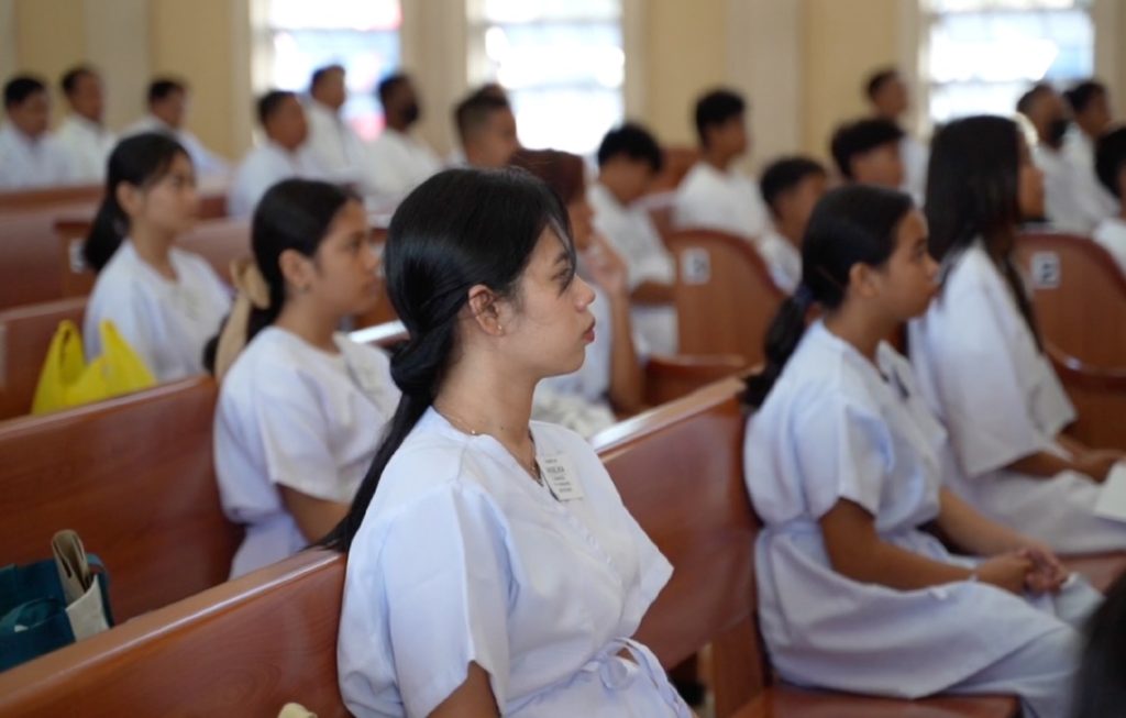 More converts baptized in Paniqui, Tarlac