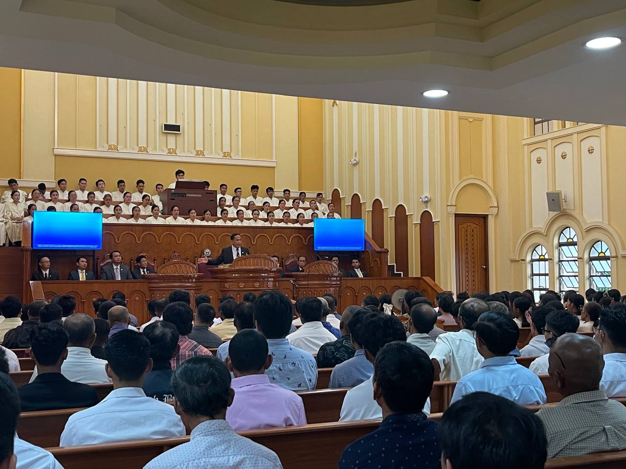 Church officers from Seoul enhance communication skills via webinar