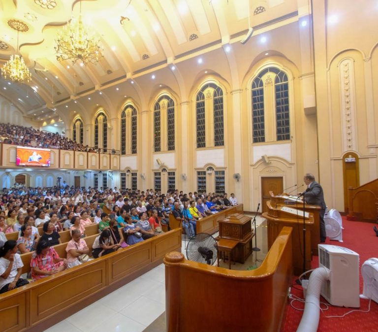 Over 1,700 guests attend evangelical mission in Zabarte
