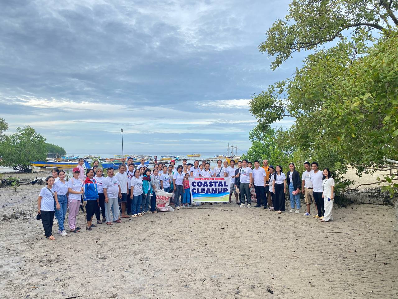 Congregations, extensions in Bohol unite for a coastal clean-up