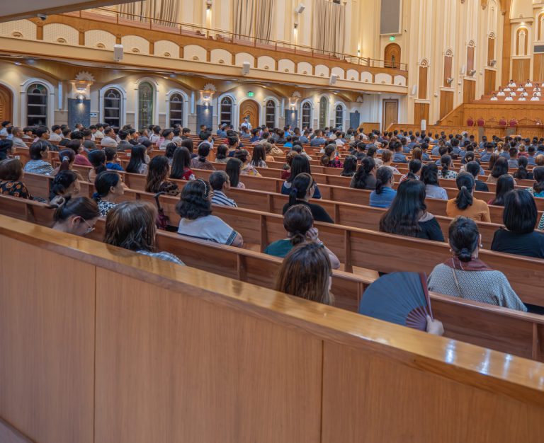 Thousands gather for Worldwide Evangelical Mission