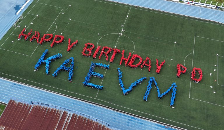 Executive Minister greeted early by Cavite District with human monogram