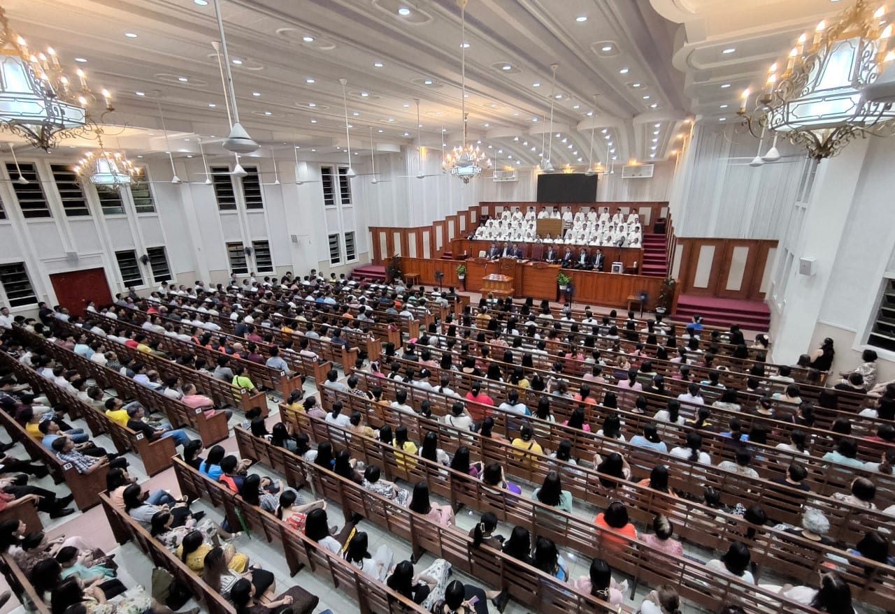 Various districts unite for worldwide evangelical mission