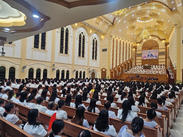 Sta. Rosa City, Laguna District choir members attend special gathering