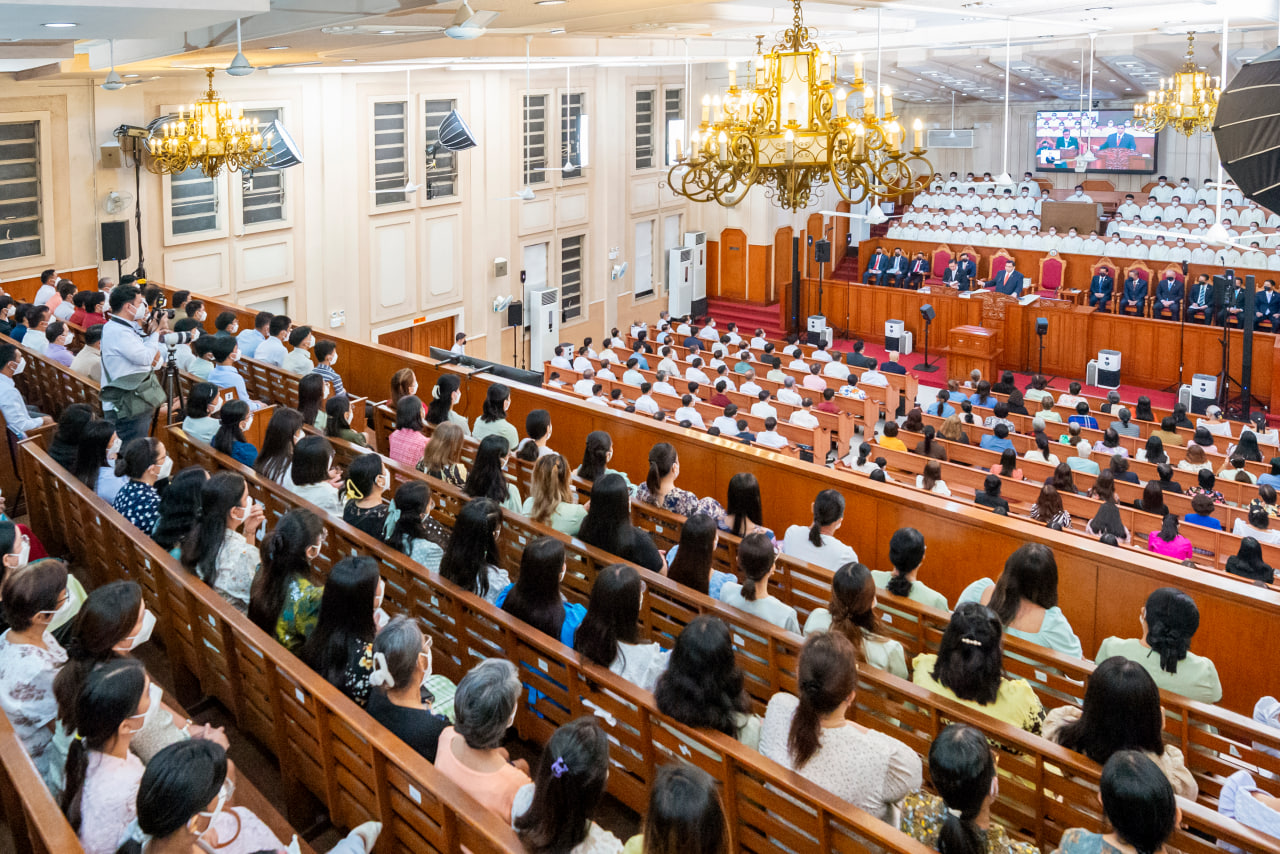 A blessing to the Church: Brother Angelo Eraño V. Manalo takes oath as INC Deputy Executive Minister