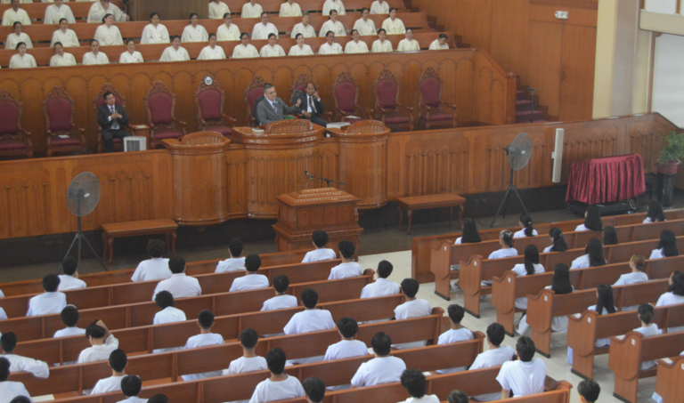 More converts baptized in Binondo, Manila