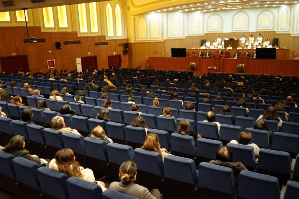 Spain District holds series of evangelical missions