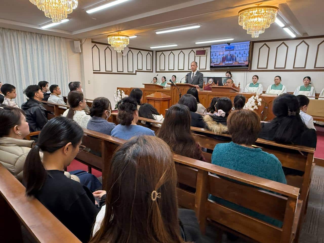 Church officers from Seoul enhance communication skills via webinar